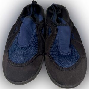 Adult Blue Black Water Shoes Sz:8 Swim Garden Wet Sox Socks Summer Water Parks!